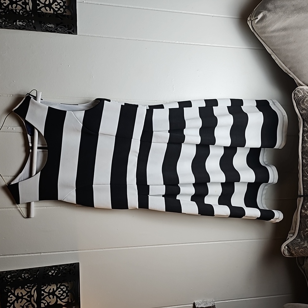 Dress (M)